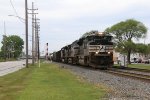 NS 1096 slowly leads 34J up the IHB as it hears Cal Tower